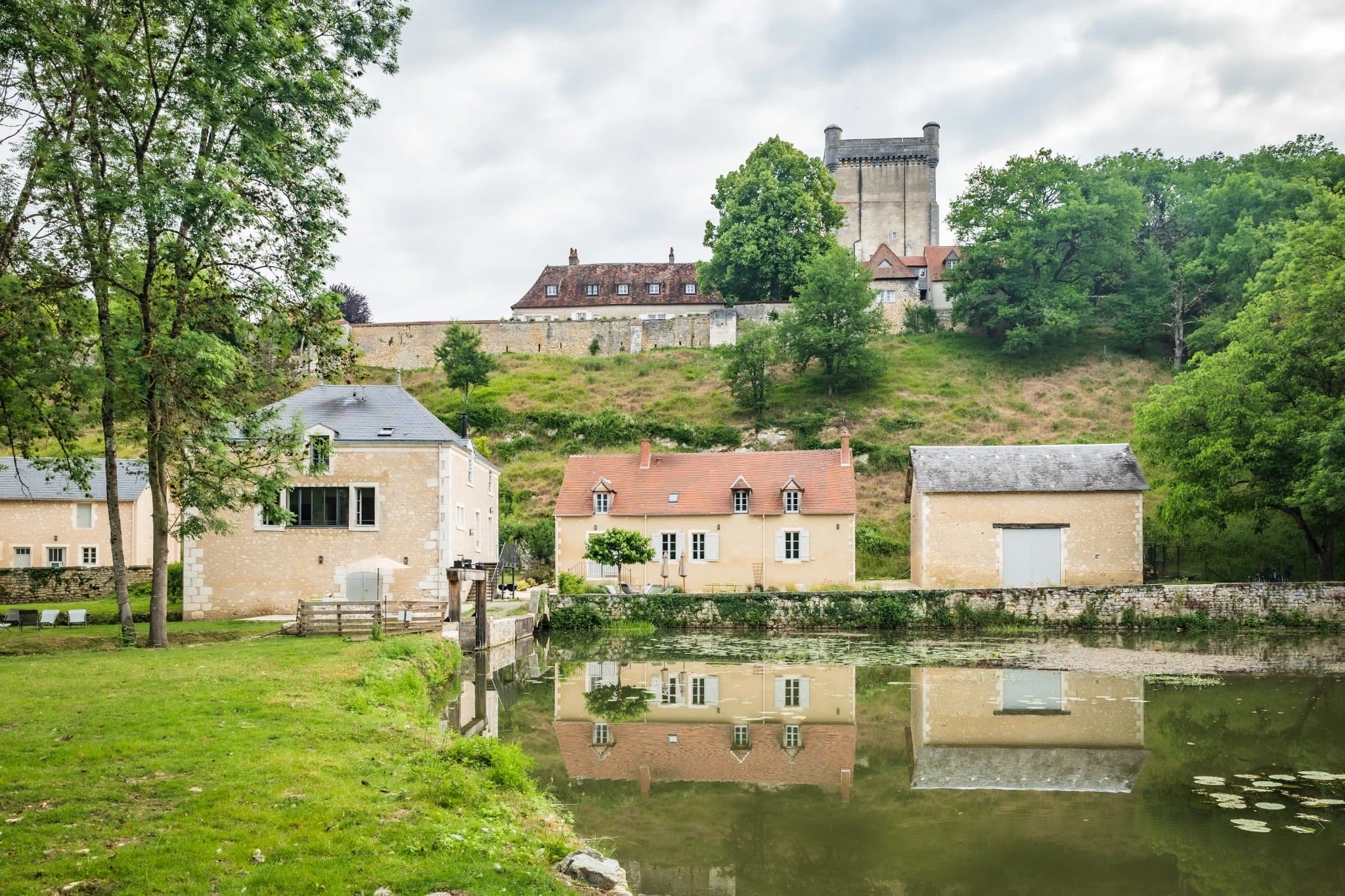 Le Domaine de Prunget (La Maison du Meunier + Le Moulin de Prunget)